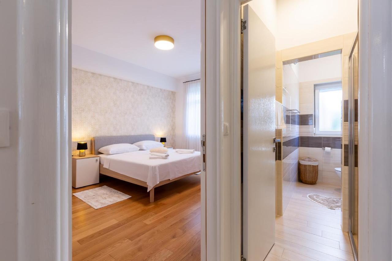 Stylish Apartment Mediterraneo 波雷奇 外观 照片