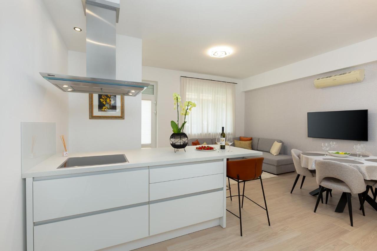 Stylish Apartment Mediterraneo 波雷奇 外观 照片