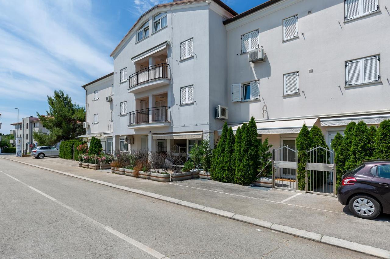Stylish Apartment Mediterraneo 波雷奇 外观 照片